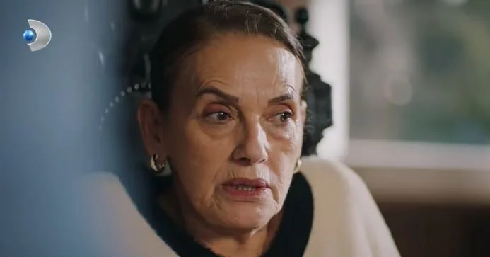 Più sei disturbato dal personaggio di Feride, più Nur Sürer è angosciato!