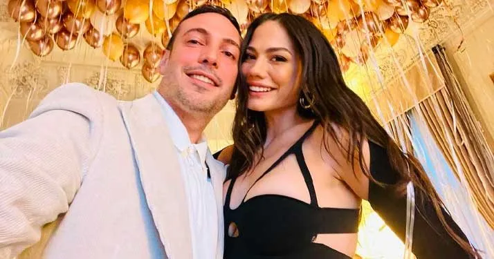 Sono stati svelati i dettagli della notte in cui Oğuzhan Koç ha proposto a Demet Özdemir!