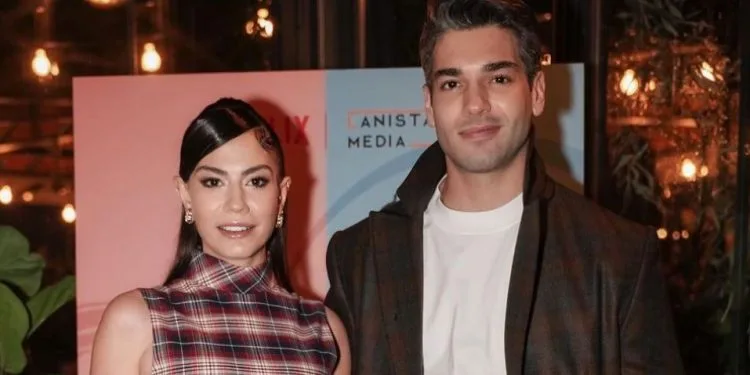 Lodando il suo partner Demet Özdemir, Şükrü Özyıldız sta vivendo due grandi emozioni per la sua carriera allo stesso tempo!