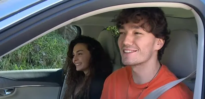 L’amore di Ebru Şahin, Cedi Osman, per supportare la serie Destan!