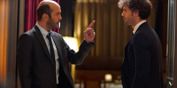 I momenti in cui Sarp Akkaya e Yiğit Kirazcı, il duo sanguinario di Evlilik Hakkında Her Şey, sono scoppiati dalle risate!..
