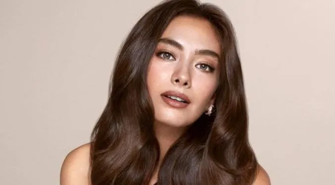 Neslihan Atagül ha fatto la stessa scelta per la sua nuova serie!