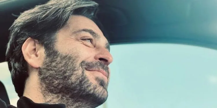 Scegliere Ozan Akbaba per il ruolo principale nella nuova serie TRT1 è una scelta molto intelligente!