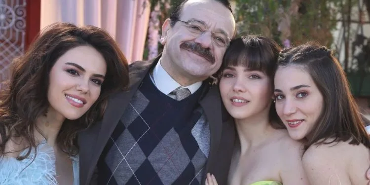 Reha Özcan ha scelto Üç Kız Kardeş tra 3 progetti e ha preso la decisione giusta!