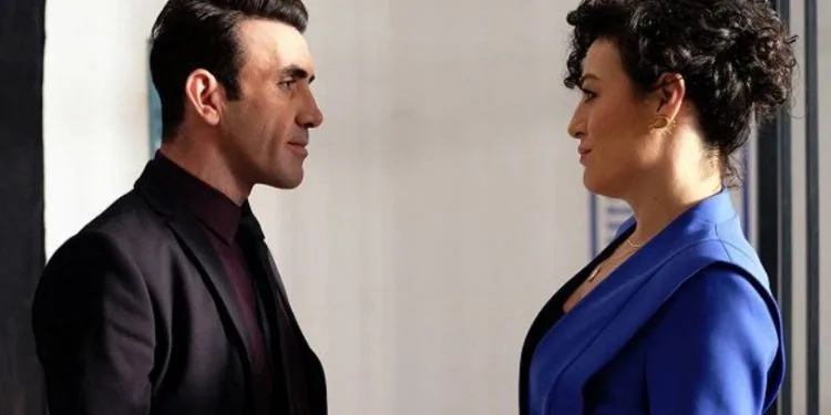 Mehmet Yılmaz Ak ha lanciato la palla a Sema Ergenekon! La possibilità di un nuovo amore nella serie Yargı!