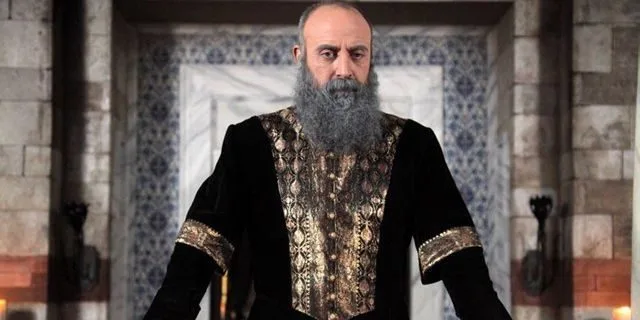 Halit Ergenç si prepara ad affrontare la telecamera per la sua nuova serie!