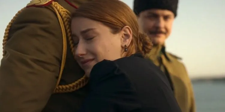 Hazal Kaya ha realizzato i sogni di 84 milioni nella sua nuova serie Netflix!