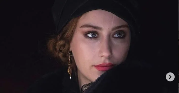 Hazal Kaya ha indicato le classifiche mondiali, non le critiche!