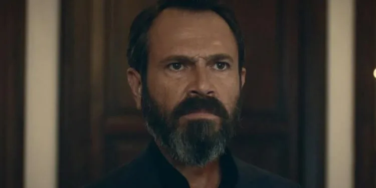 Guarderai Olgun Şimşek in un ruolo molto speciale nella serie Süslü Korkuluk!