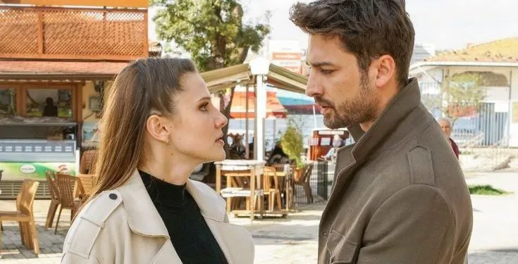 Alina Boz e Alp Navruz si sono riunite ancora una volta dopo la serie TV Elimi Bırakma