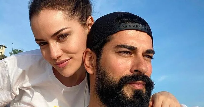 La coppia Fahriye Evcen e Burak Özçivit ha gareggiato sul campo da basket!