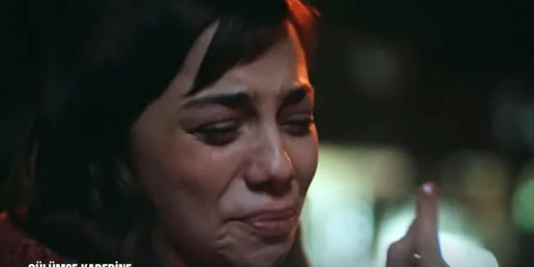 La serie Gülümse Kaderine ha offerto ancora una volta l’opportunità a Bahar Şahin a Zalim Istanbul!