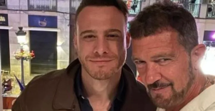 Kerem Bürsin ha dato buone notizie, con Antonio Banderas, le sorprese stanno arrivando una dopo l’altra, progetto compreso!
