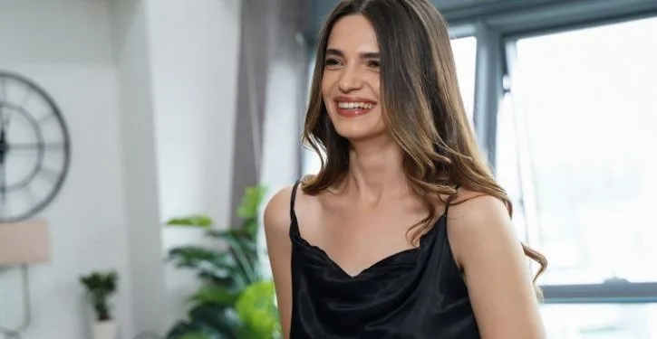 Le dimissioni di Alina Boz ed Esra Bilgiç hanno dato a Şifanur Gül la più grande opportunità della sua carriera!