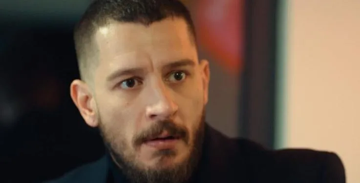 La condivisione di Uraz Kaygılaroğlu per sua madre ha incantato i suoi fan!