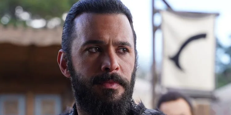 Guarda come si è stancato Barış Arduç durante le vacanze!