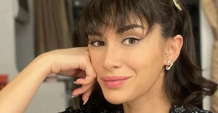 La bellissima attrice Hande Doğandemir ha sorpreso con la sua dichiarazione estetica!