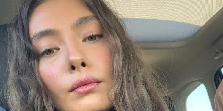 È bastata la separazione durata più di 1 anno! Neslihan Atagül sorprenderà i suoi fan non una, ma due volte!