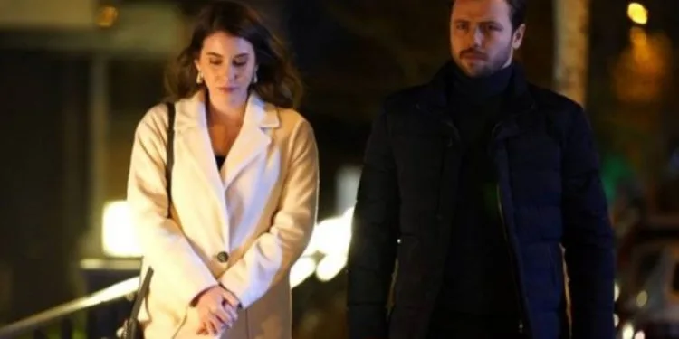 La collaborazione di Beril Pozam e Tolga Sarıtaş è stata di breve durata!
