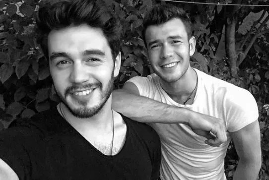 Aytaç Şaşmaz ha dato il suo pieno sostegno al fratello attore İsmail Ege Şaşmaz!