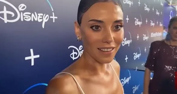 La serie Sadakatsiz era molto stanca, Cansu Dere farà aspettare Disney Plus!