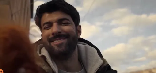 Engin Akyürek porta il peso della responsabilità di Disney Plus!