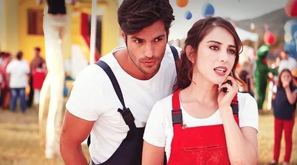 Buone notizie per coloro a cui mancano Özge Gürel e Serkan Çayoğlu di Disney Plus!