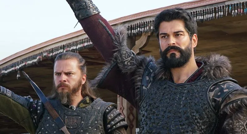 La serie Kuruluş Osman ha fatto il finale di stagione, il dettaglio nel messaggio di Burak Özçivit non è sfuggito all’attenzione!