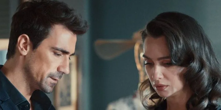 I fan di Birce Akalay e İbrahim Çelikkol non possono stare fermi! Kuş Uçuşu è in diretta domani!