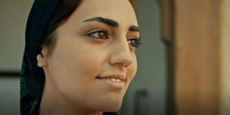 Selin Genç, che una volta brillava con Bir Zamanlar Çukurova, ha finalmente trovato il suo nuovo progetto!