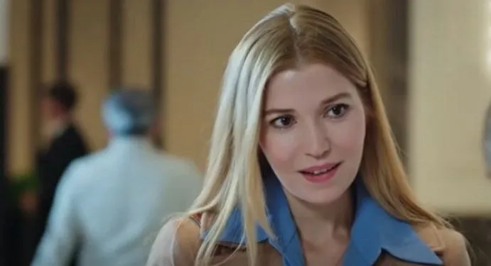 Selma Ergeç ha scattato la foto più bella di Burcu Biricik! Ecco la bellezza nel bicchiere