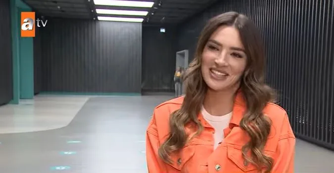 Zehra Yılmaz, che abbiamo visto in Kalp Yarası e Kuruluş Osman, ha preso la stessa decisione sulla serie per 6 anni!