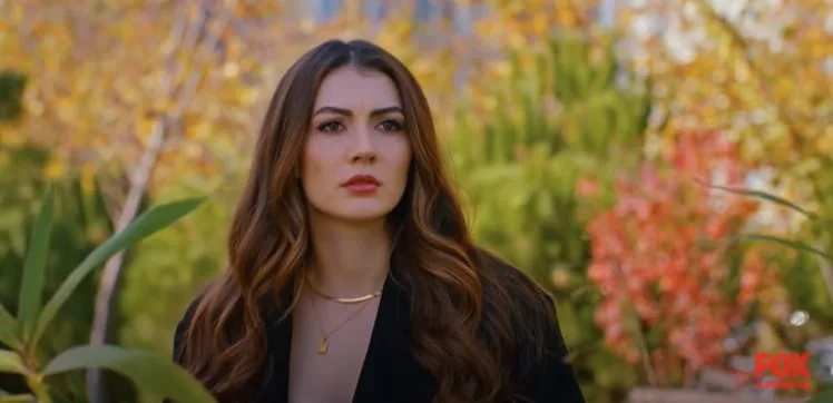Burcu Özberk, che ha raggiunto l’apice della sua carriera con Aşk Mantık İntikam, ha dato la buona notizia!
