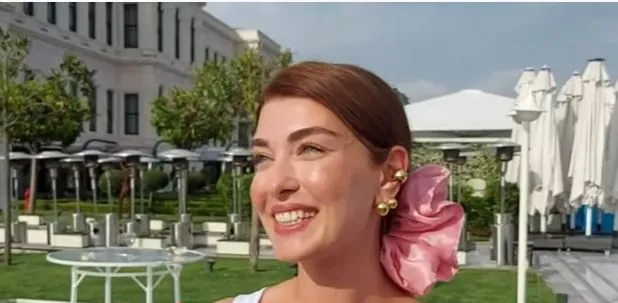 Aslıhan Güner ha lavorato come una paparazza con i suoi post del matrimonio di Ebru Şahin!