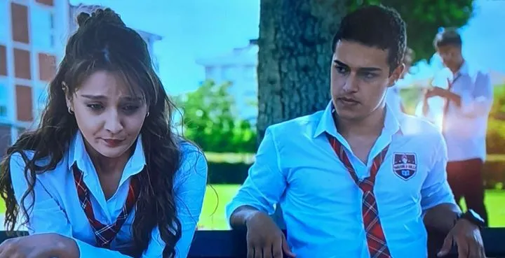 Ecem Çalhan e Kaan Mirac Sezen stanno per diventare la nuova coppia preferita delle serie TV!