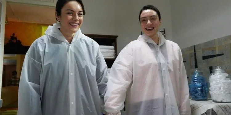 La corrispondenza su instagram tra Ezgi Mola e Gupse Özay ti ha fatto ridere! Oggetto: Merve Dizdar!