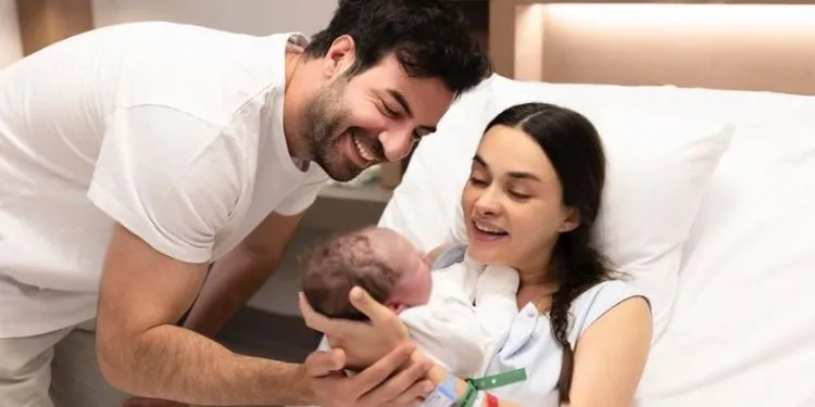 Ecco l’ultima versione di Ali, i figli di Hande Soral e Ismail Demirci