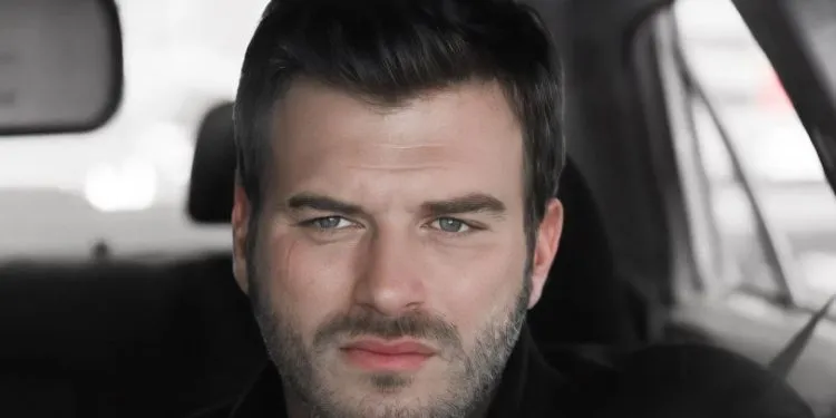 La paternità si adatta molto bene a Kıvanç Tatlıtuğ! La condivisione di “Padre Kıvanç Tatlıtuğ” ha scosso i social media!