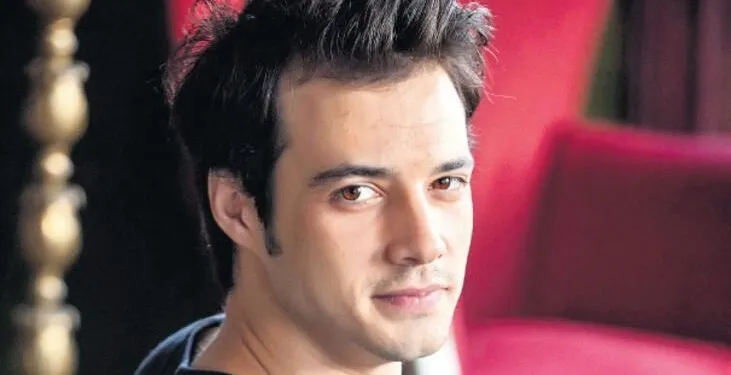 Mert Yazıcıoğlu, che ha rifiutato la serie Ru, incanterà i suoi fan con la sua nuova decisione sulla serie!