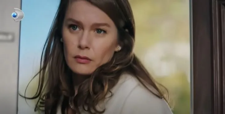 Anche la vita di Burcu Biricik non è mai stata facile! Ha detto la verità su suo padre per la prima volta