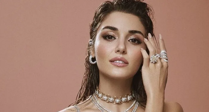 Sviluppo a sorpresa da un’altra serie di Hande Erçel dopo la serie Sen Çal Kapımı!
