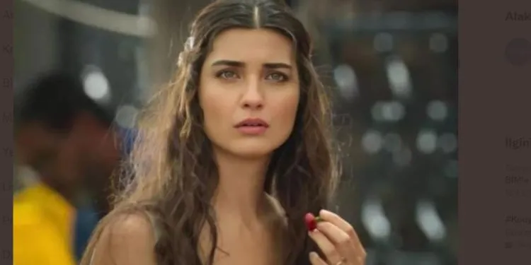 La serie Zeytin Ağacı ha portato Tuba Büyüküstün ai vertici degli attori turchi