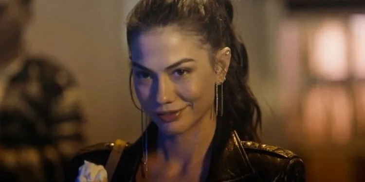 Demet Özdemir era molto spaventata nella serie Dünyayla Benim Aramda, la sua confessione è stata molto emozionante!