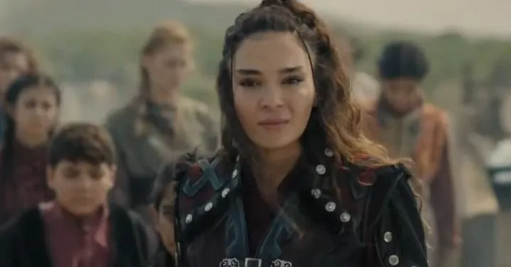 Dopo la serie Hercai, Ebru Şahin è diventato ancora più prezioso con Destan!