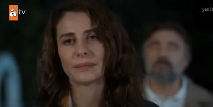 Ebru Özkan ha preso di nuovo la stessa decisione! C’è una donna nata dalle sue ceneri nella serie TV Ben Bu Cihana Sığmazam!