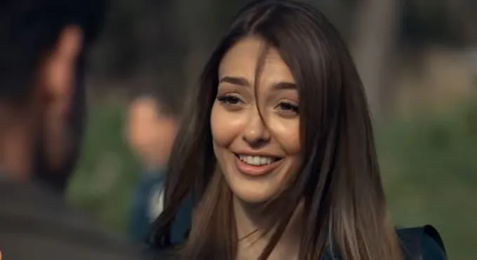 Abbiamo fatto ciò che non è stato fatto in Turchia! Il significato della serie Kusursuz Kiracı per Dilan Çiçek Deniz è più di una semplice serie!