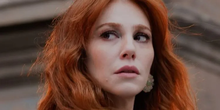Elçin Sangu ha adorato le scene! Vediamo se riesce a trovare quello che sta cercando sullo schermo