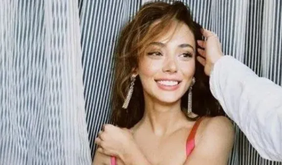 La popolarità di Rabia Soytürk, l’Ekim della serie Duy Beni, sta aumentando rapidamente