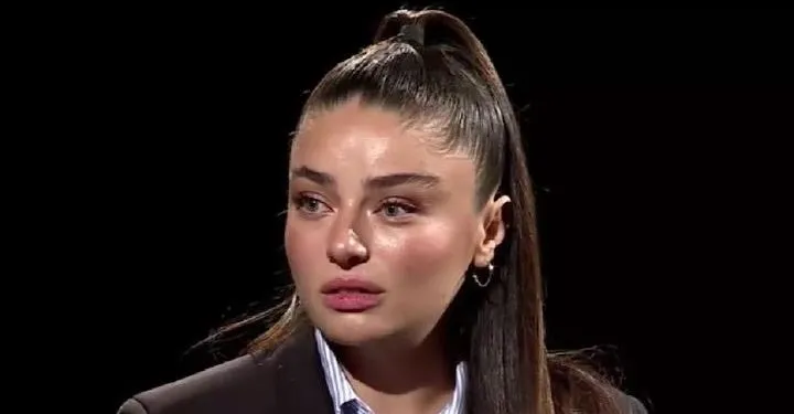 Ayça Ayşin Turan ha confessato il suo dolore incessante!