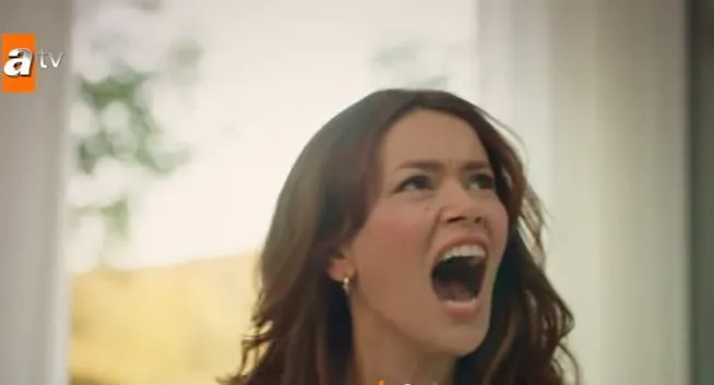 Le urla di Seray Kaya sono risuonate nella villa nella serie TV Bir Küçük GÜn Işığı! Hanno davvero fatto impazzire Elif!
